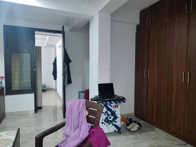 Flat for rent in South Delhi, Deri