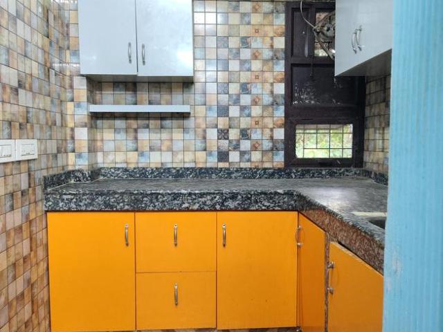 Flat for rent in South Delhi, Deri