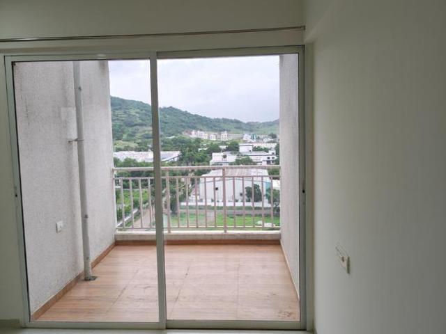 Flat for rent in Kesnand, Pune