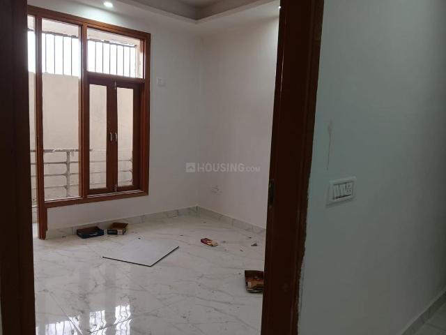 Flat for sale in Sainik Farms, Delhi