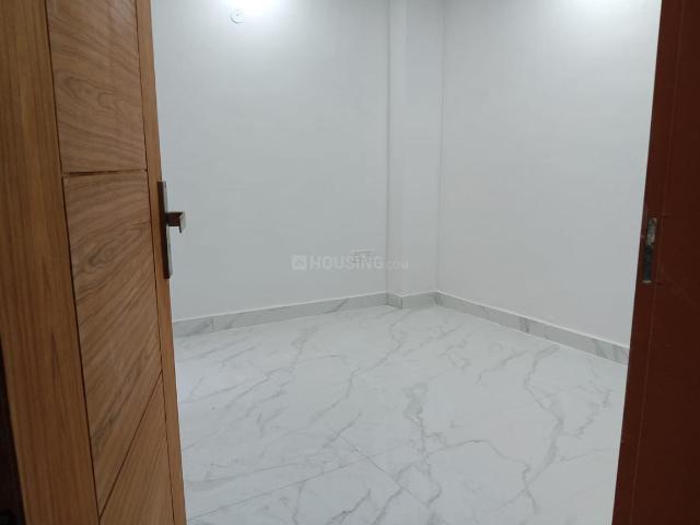 Flat for sale in Sainik Farms, Delhi