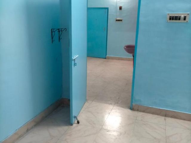 Flat for rent in Calcutta, West Bengal