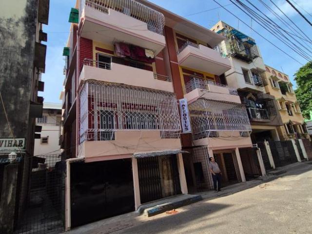 Flat for sale in Calcutta, West Bengal