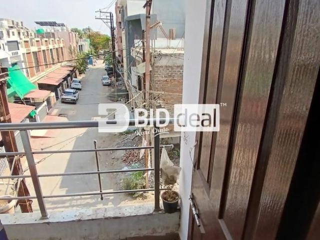 Flat for sale in Madya