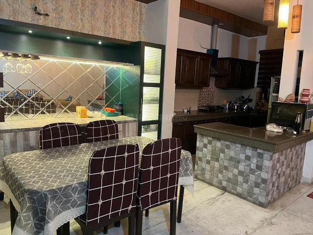 Flat for rent in Zirakpur, Punjab