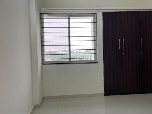 Flat for rent in Madya
