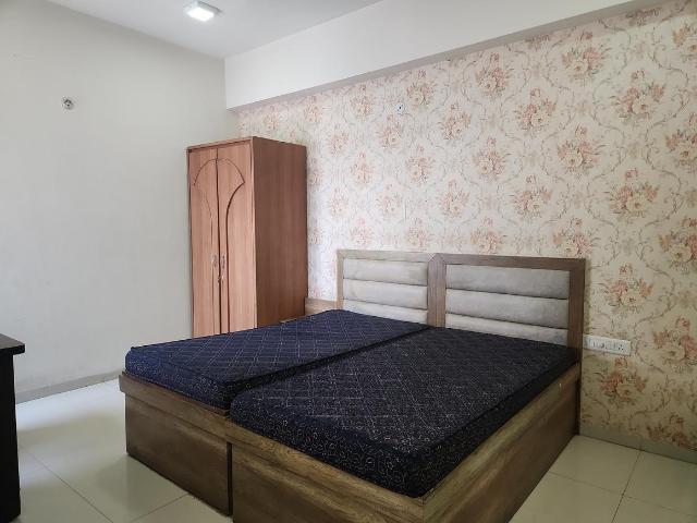 Flat for rent in Madya