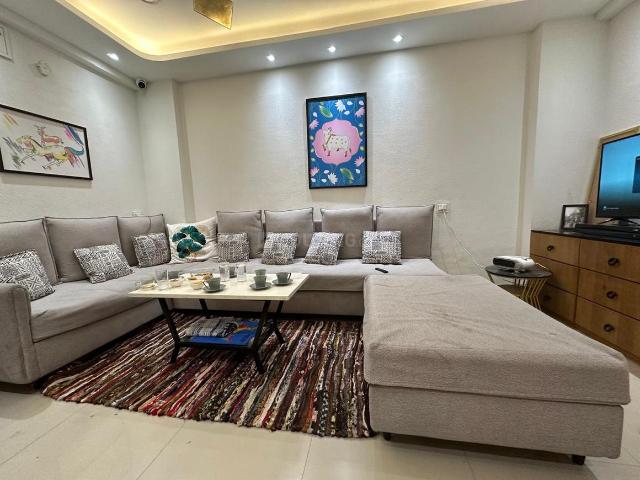 Flat for sale in Madya
