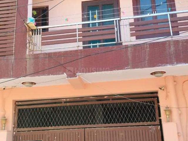 Flat for rent in South West Delhi, Deri