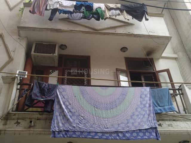 Flat for rent in South Delhi, Deri