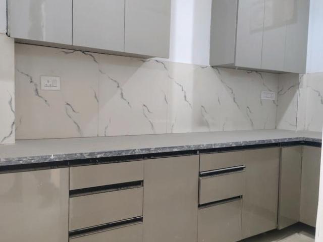Flat for rent in South Delhi, Deri