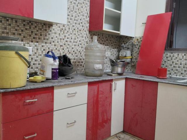 Flat for rent in South Delhi, Deri