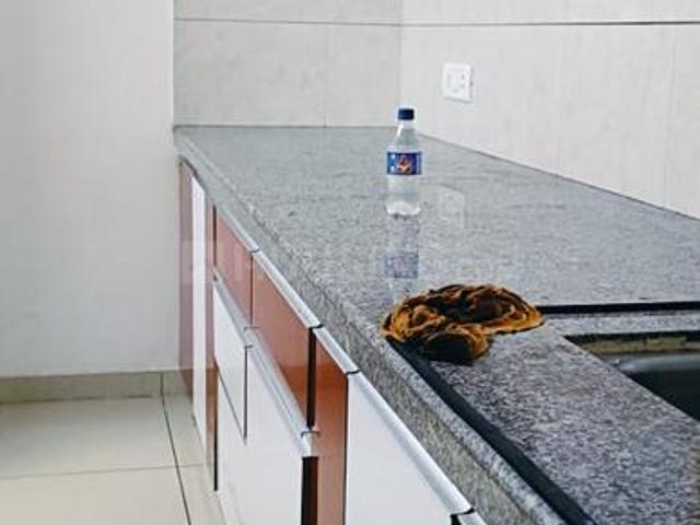 Flat for rent in Sarkhej, Gujarat