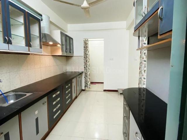 Flat for rent in Sarkhej, Gujarat