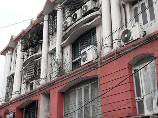 Flat for sale in Howrah Maidan, Haora
