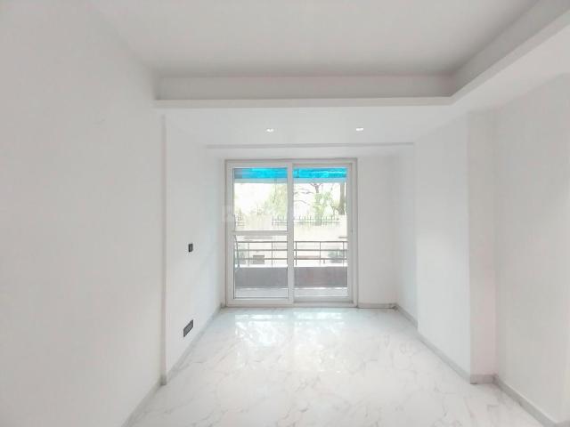 Flat for rent in West Delhi, Deri