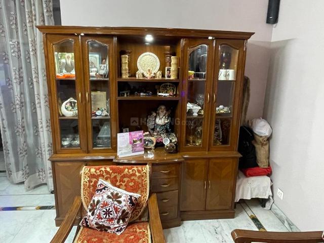 Flat for sale in East Delhi, Deri