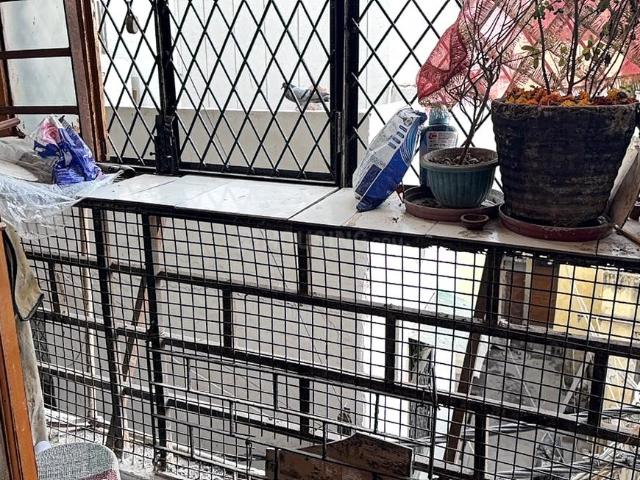 Flat for sale in South Delhi, Deri