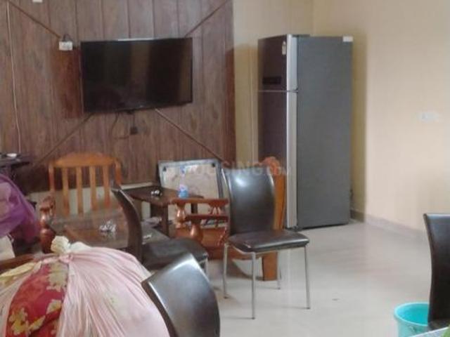 Flat for rent in Deri