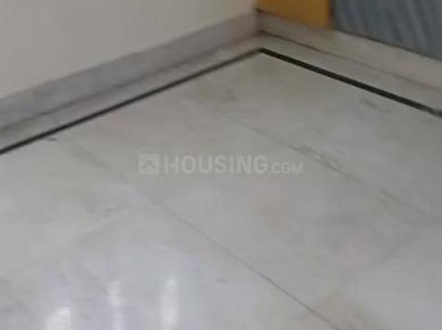 Flat for rent in Deri