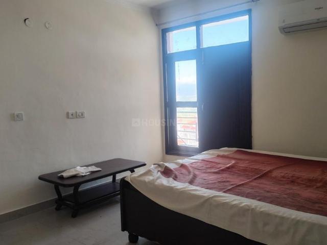 Flat for rent in Singhpura, Sahibzada Ajit Singh Nagar