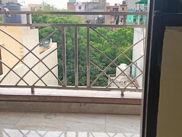 Flat for rent in South West Delhi, Deri