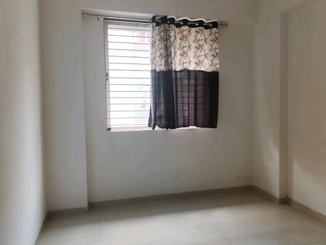 Flat for sale in Nava Naroda, Hanspura