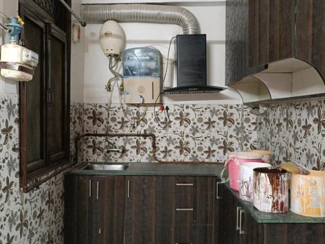 Flat for rent in South Delhi, Deri