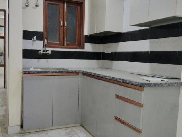 Flat for sale in South Delhi, Deri