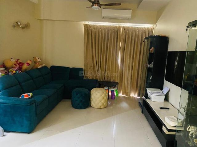 Flat for rent in Uniworld City, New Town