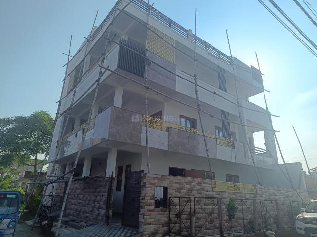 Flat for rent in बड़ा भरवांरा, Lucknow