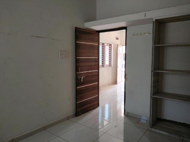 Flat for sale in Nava Naroda