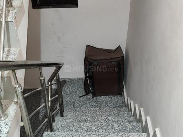 Flat for sale in West Delhi, Deri
