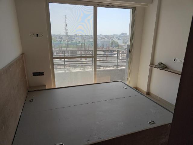 Flat for sale in Madya