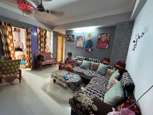 Flat for sale in Madya