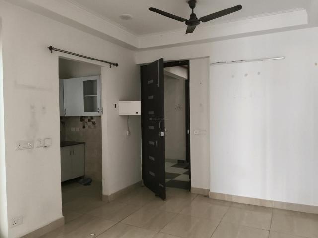 Flat for rent in Noida