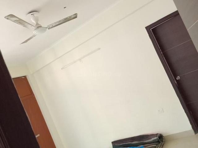 Flat for rent in Noida