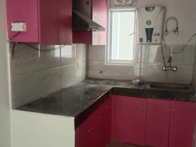 Flat for rent in Noida