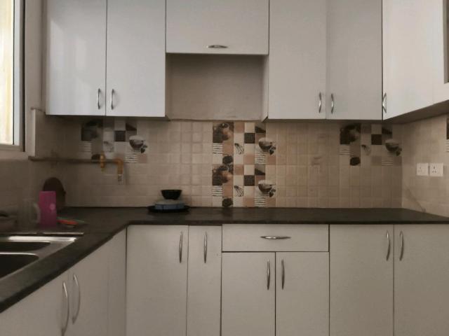 Flat for rent in Noida
