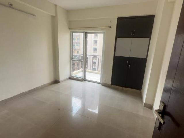 Flat for rent in Gautam Buddha Nagar, Uttar Pradesh