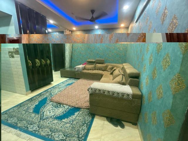 Flat for sale in Gaur City, Gautam Buddha Nagar