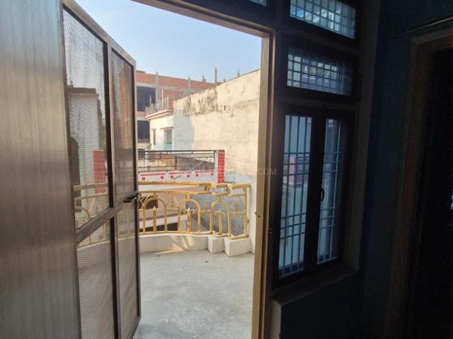 Flat for rent in Azamgarh