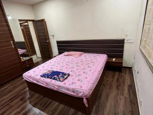 Flat for rent in Surat, Gujarat