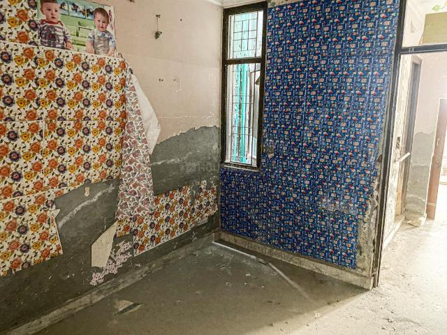 Flat for sale in South West Delhi, Deri