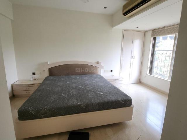 Flat for rent in Khar, Mumbai