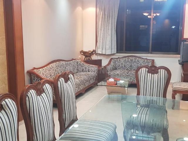 Flat for rent in Khar, Mumbai