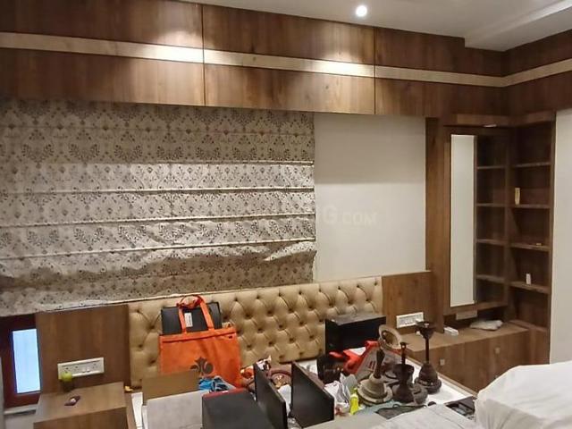 Flat for rent in Calcutta, West Bengal