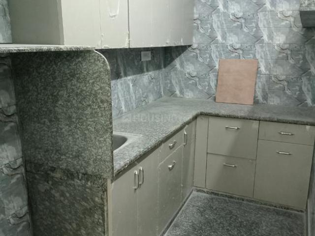 Flat for rent in West Delhi, Deri