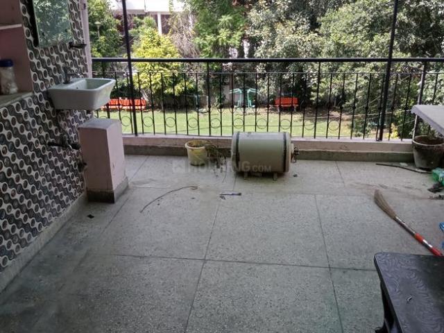 Flat for rent in West Delhi, Deri