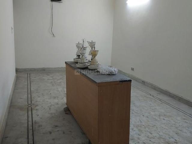 Flat for rent in West Delhi, Deri